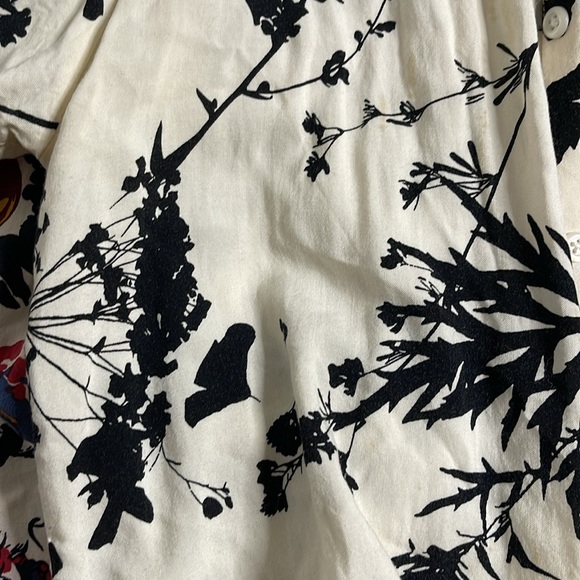 Vibrant Trio: Bundle of Three Rayon Hawaiian Shirts โ Perfect for Summer - Picture 4 of 7